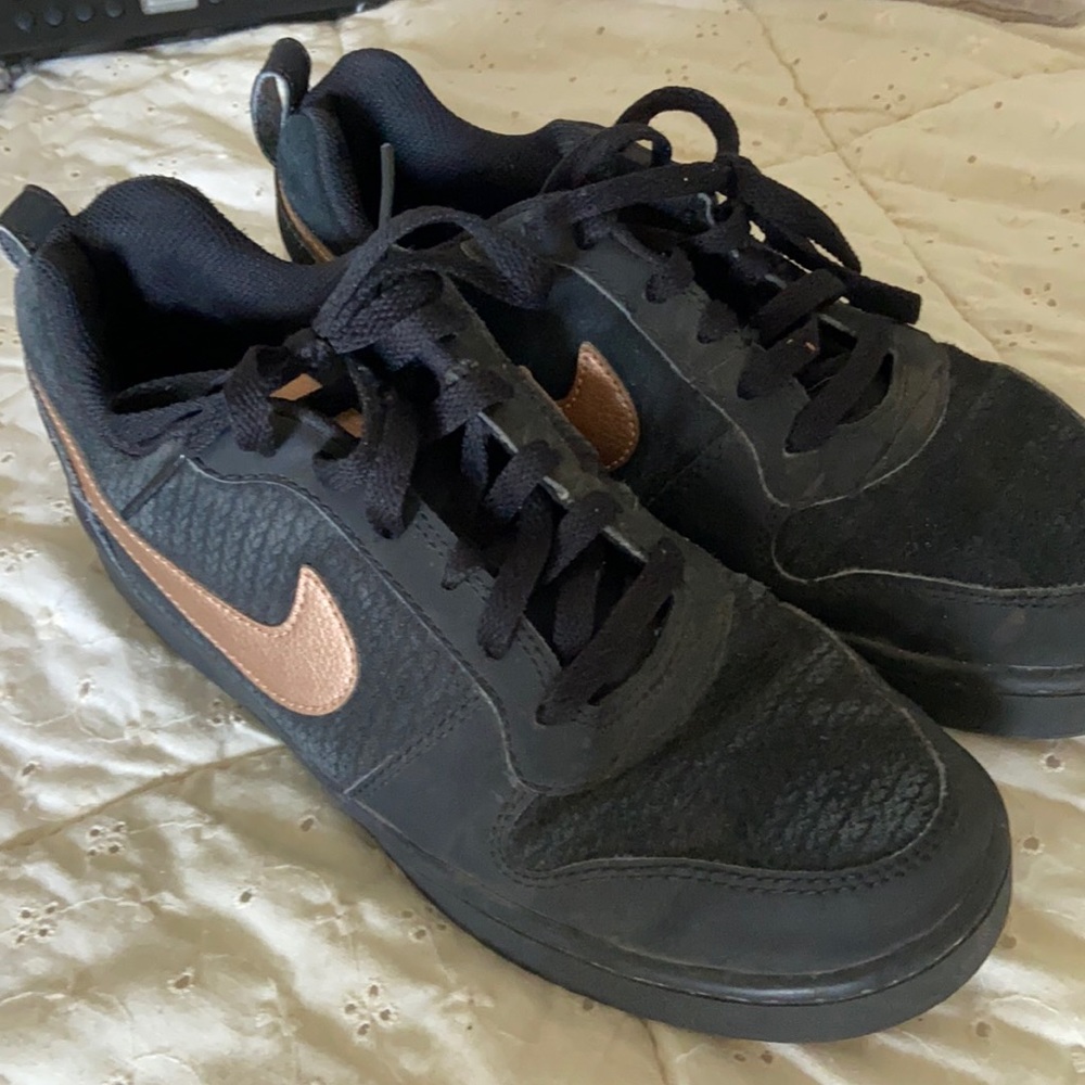 Black/Rose gold Nikes